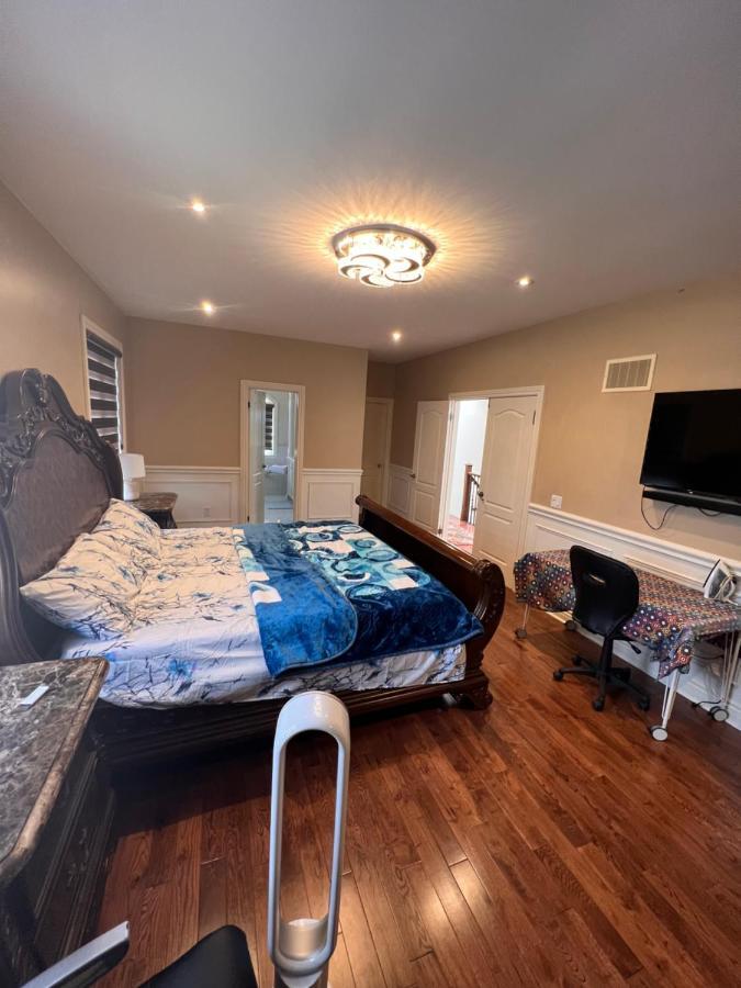 Spacious Detached In Brampton Exterior foto