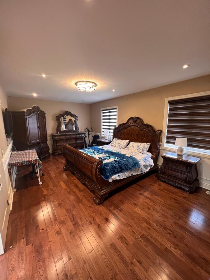Spacious Detached In Brampton Exterior foto